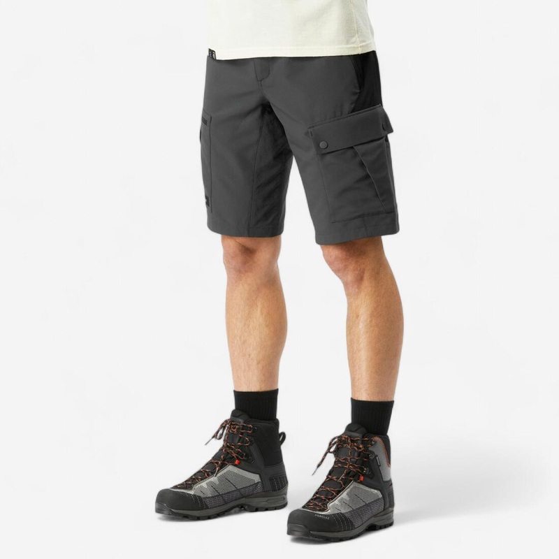 Men’s robust trekking shorts – MT500