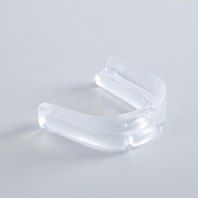 100 Boxing / Martial Arts Mouthguard Size M – Clear